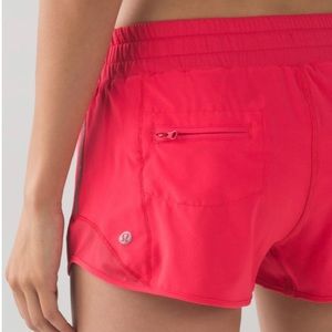 Lululemon Hotty Hot Short (2 1/2")
Lush Coral